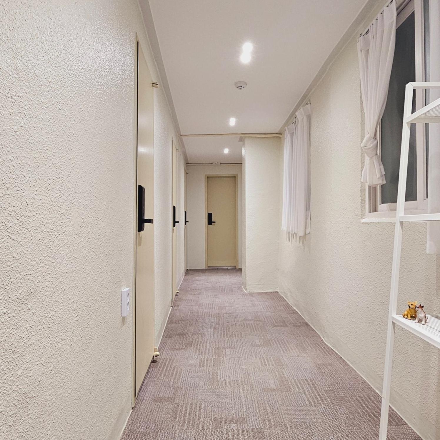 Stay Aall Seoul Train Station Экстерьер фото